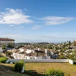 Elegant Duplex Penthouse With Sea And Mountain Views Lejlighed
