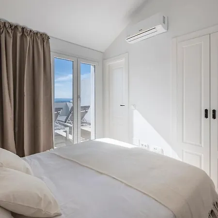 Elegant Duplex Penthouse With Sea And Mountain Views Marbella