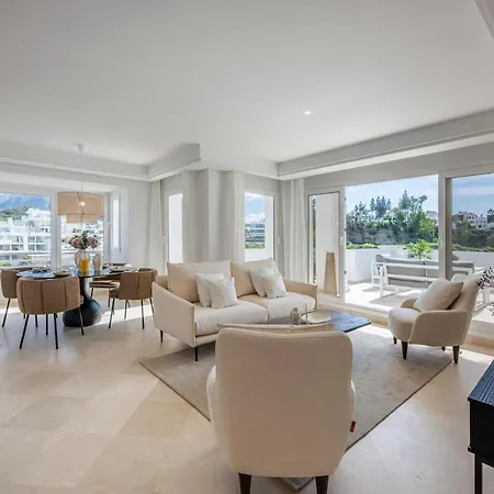 Apartment Elegant Duplex Penthouse With Sea And Mountain Views *