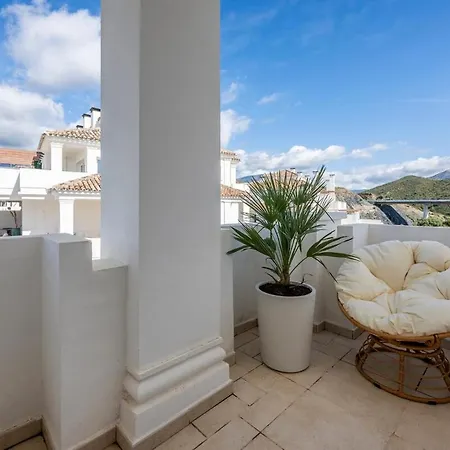 Elegant Duplex Penthouse With Sea And Mountain Views Apartment Marbella