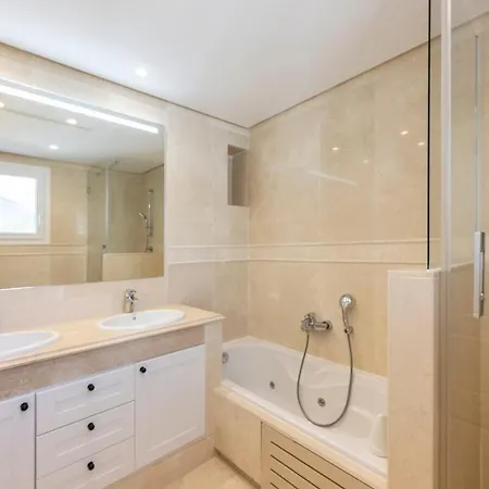 Apartment Elegant Duplex Penthouse With Sea And Mountain Views Marbella