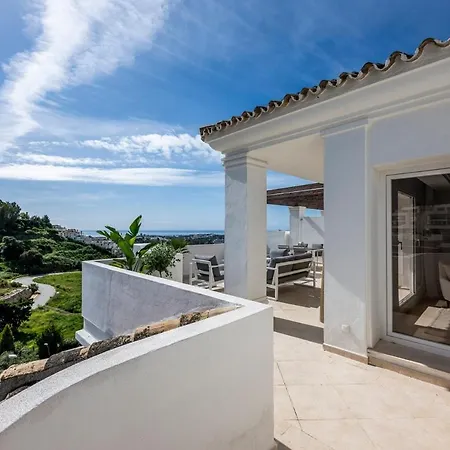 Elegant Duplex Penthouse With Sea And Mountain Views